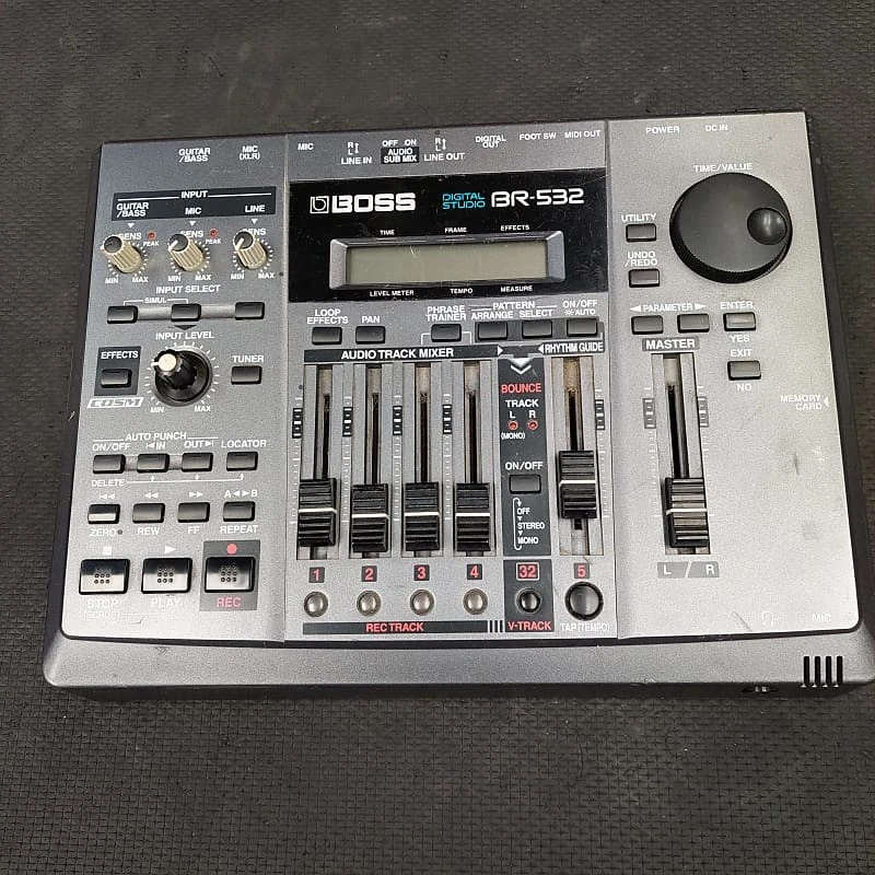 Estudio de grabación digital Boss BR-532 4 pistas con tarjeta multimedia inteligente de 128 MB funciona leer Foto 1 de 1