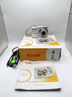 Kodak EasyShare C613 6.2MP Digital Camera - Silver With SD Card Tested - Image 1 of 4
