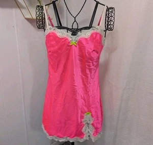 Victoria's Secret Damas Talla S Babydoll Rosa Caliente Seda Chemise - Imagen 1 de 4