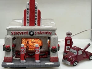 Estación de servicio colección St Nicholas Square Village con accesorios 1999 - Imagen 1 de 24