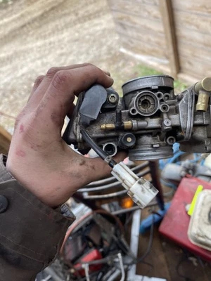 Conjunto de carburador/acelerador Kawasaki KX250F 2008 Foto 1 de 4