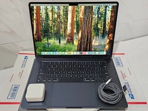 Apple MacBook Air 2023 15" Laptop 256GB M2 8GB RAM *COSMETIC ISSUES* APPLE CARE+ - Afbeelding 1 van 15