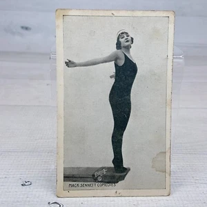 Tarjeta fotográfica A de 5,5 x 3,5" de Mack Sennett Comedies película muda baño belleza mujer - Imagen 1 de 4