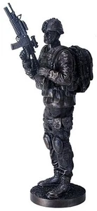 US Soldier on Guard Detail 12.5" Tall Military Statue Gift #8617 Modern Warfare - Picture 1 of 1