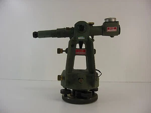TEODOLITO DE ALTA PRECISIÓN CÚBICA K&E BRONSON MODELO 71-1010 1 MES DE GUERRA. - Imagen 1 de 5