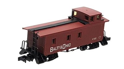 N Athearn Baltimore & Ohio 30' 3-Window Caboose #C122 Rapido couplers (no box) - Image 1 of 4