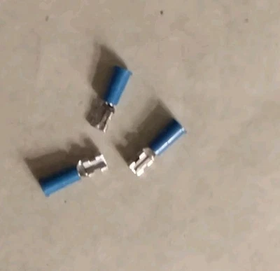 FEMALE DISCONNECT 16-14 AWG BLUE VINYL .187" MADE IN USA  100/BAG 3M-94817 - NEW - Image 1 of 2