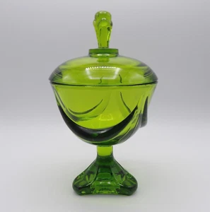 VIKING GLASS BRIGHT GREEN LIDDED CANDY DISH COMPOTE - Picture 1 of 18