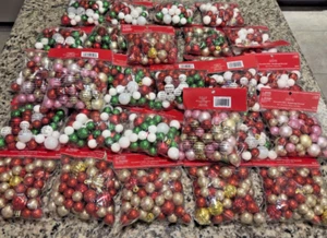 Lot of 31  Bags Ashland  Glitter Decorative Filler, 55 per bag (1705 pieces) - Picture 1 of 9