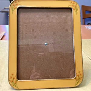 Vintage Art Deco Bucklers NY Enamel Picture Frame 9 1/8'' X 11 1/8” (8 x 10) - Picture 1 of 16