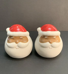 Peppermint Lane Smiling Santa Salz & Pfefferstreuer braun rot weiß 2er Set - Bild 1 von 12