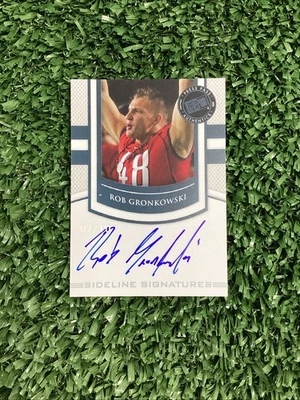 Rob Gronkowski 2010 Press Pass Sideline Signatures Auto Black /10 Patriots -MC - Image 1 of 2