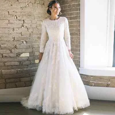 Ivory Muslim Wedding Dress O-Neck Long Sleeve Appliques Pleated Lace Bridal Gown - Image 1 of 4
