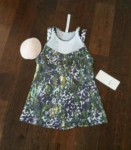 NUEVO CON ETIQUETAS LULULEMON RUNNING IN THE CITY Yoga Running Camiseta sin mangas Talla 4 Pistacho - Imagen 1 de 8