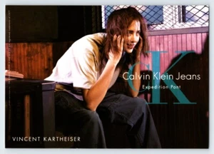 Pantalones de mezclilla Calvin Klein modelo masculino VINCENT KARTHEISER de colección 4x6 postal sin usar HON1 - Imagen 1 de 2