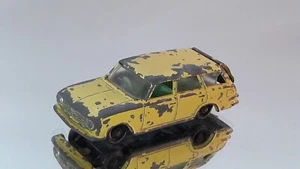 Vauxhall Victor Estate - Matchbox - Yellow - # 38 - Picture 1 of 6