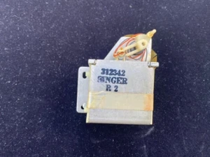 Teile für Singer 460 (J) Diana Vorschubantrieb Linearbaugruppe Teile-Nr. 312342 - Bild 1 von 1