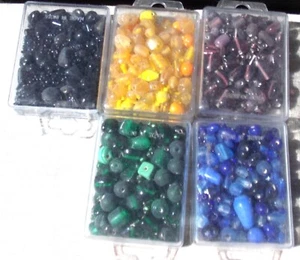 PERLES DE VERRE ARTISANALES LOT DE 5 BOITES SUPER PROMO - Picture 1 of 2