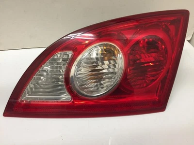 Luz trasera derecha del lado del pasajero Chrysler Crossfire 2004-2008 OEM Foto 1 de 4