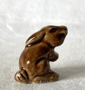 Estatuilla vintage Wade Whimsies porcelana cerámica marrón conejo adorno #23-924 - Imagen 1 de 7
