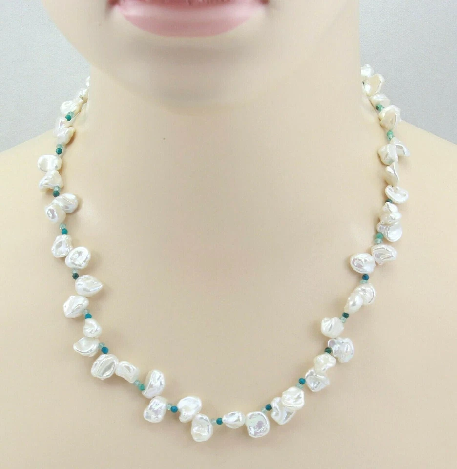 Perlenkette - weiße Keshi Süßwasserperlen mit Peridot & Apatit Halskette 46 cm  - Bild 1 von 2