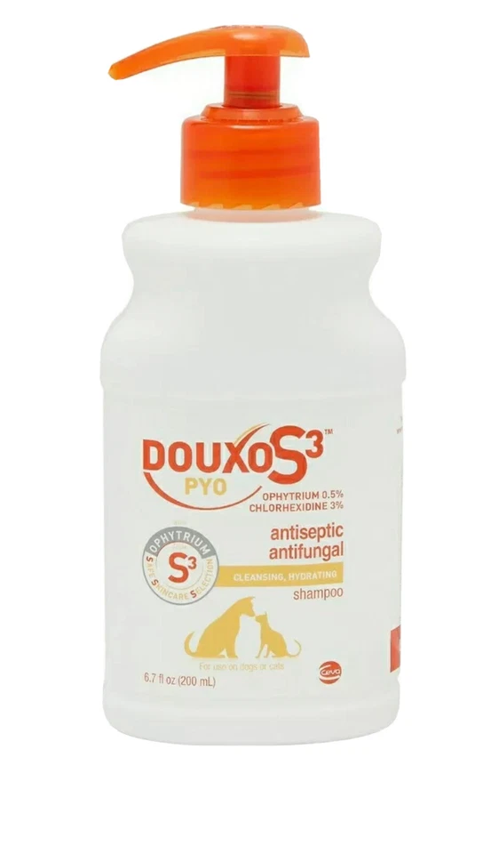 DouxoS3 PYO Chlorhexidine + Ophytrium Shampoo 6.7 oz. (200ml) Exp 2027 - Image 1 of 2