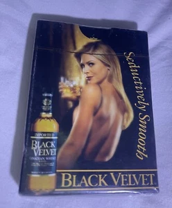 Black Velvet Canadian Whiskey Spielkarten - VERSIEGELT - Bild 1 von 4