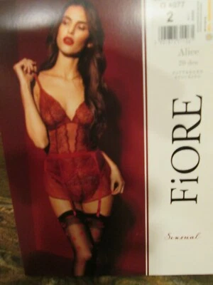 MEIAS DE LIGA FIORE ALICE ESTAMPA CORAÇÃO VERMELHO 4 TAMANHOS MEIA-CALÇA FINA PRETA - Imagem 1 de 4