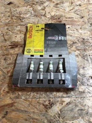 Bujías Bosch Ford Escort Fiesta Orion nuevas originales Foto 1 de 2