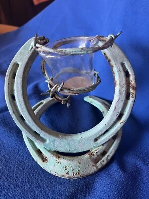 Sapato de cavalo barba votivo suporte de vela pátina verde água ferro rústico sapato de cavalo - Imagem 1 de 4