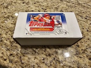 2023 Topps Update Baseball - (330) Card Complete Base Set - #US1-US330 In Hand - Picture 1 of 3