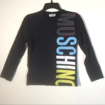 Camiseta Top MOSCHINO Adolescente Negra Logo Vertical Manga Larga Cuello Redondo *USAR Foto 1 de 4