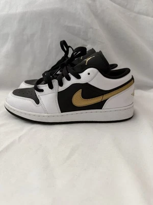 Jordan 1 Retro Talla Baja 6 Juvenil Foto 1 de 4