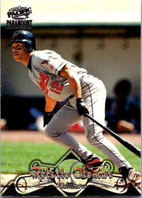 1998 Pacific Paramount #10 Roberto Alomar NearMint/Mint - Image 1 of 2