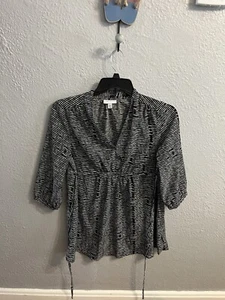 Liz Lange Maternity3/4 Sleeve Blouse Size Medium black, and white striped - Picture 1 of 6