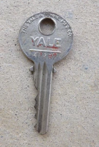 Llave de bloqueo original vintage de Yale & Towne solo 4D209 - Imagen 1 de 2
