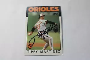 TIPPY MARTINEZ 1986 TOPPS BALTIMORE ORIOLES AUTOGRAPHED CARD - Imagen 1 de 1