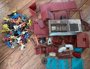 Vintage Marx Fort Apache Spielset Teile wie auf Bildern US Calvary Supply - Bild 1 von 11