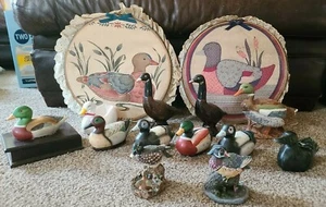 VINTAGE LOT OF 12 MINIATURE DUCK, Glass, Ceramic,RESIN, cloth, wood card box - Picture 1 of 11