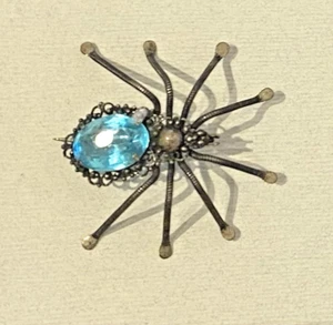 ❧VINTAGE 80% Sterling Silver Aquamarine Gemstone Insect Spider Brooch ☚☚☚☚🕸️ - Picture 1 of 6