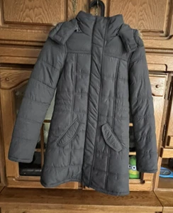 Only Jacke Gr.S Dunkelgrau mit abnehmbare Kapuze Gebraucht - Bild 1 von 5