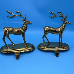 Par de 2 soportes de medias de Navidad de ciervo de reno de latón 3D con puerta delantera - Imagen 1 de 9