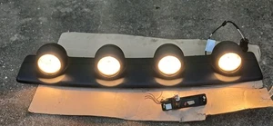 2002-2007 JEEP LIBERTY RENEGADE HELLA ROOF MOUNTED OFF ROAD LIGHT BAR FOG OEM -- - Bild 1 von 20