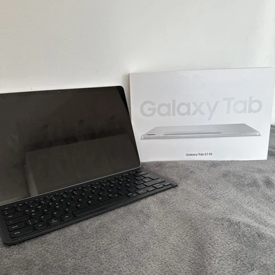 Samsung Galaxy Tab S7 FE 64GB, SM-733, Wi-Fi, 12,4 Zoll - Mystic Silver - Bild 1 von 4
