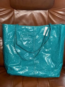 Saks Fifth Avenue Teal Tote Bag Green - Picture 1 of 6