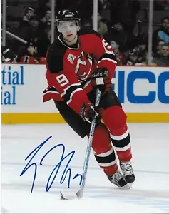 Signed Travis Zajac New Jersey Devils Autographed 8x10 Photo #2 Original - Picture 1 of 2