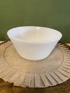 Federal Glass 1 Qt Bowl Milk Glass - Picture 1 of 4