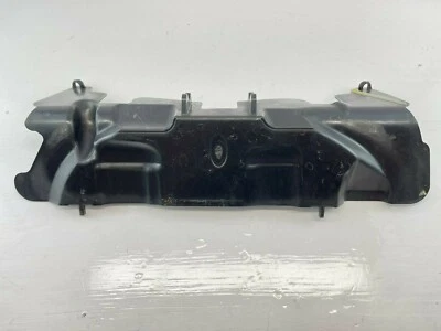 Carenado del radiador superior del motor del fabricante original Suzuki GSXR 1000 2009-2016 17771-47H0 Foto 1 de 4