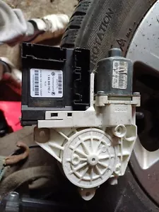 Vw Golf Mk5 Window Motor - Picture 1 of 6