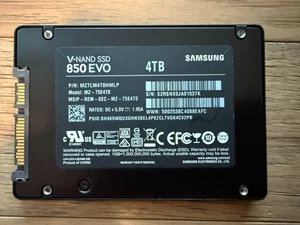 Samsung 850 EVO 4TB 2.5" SATA III (MZ-75E4T0B/AM) Solid State Drive SSD 2 of 2 - Photo 1/3